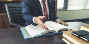 法テラスで相談できる内容とできない内容｜3つの問い合わせ方法も紹介