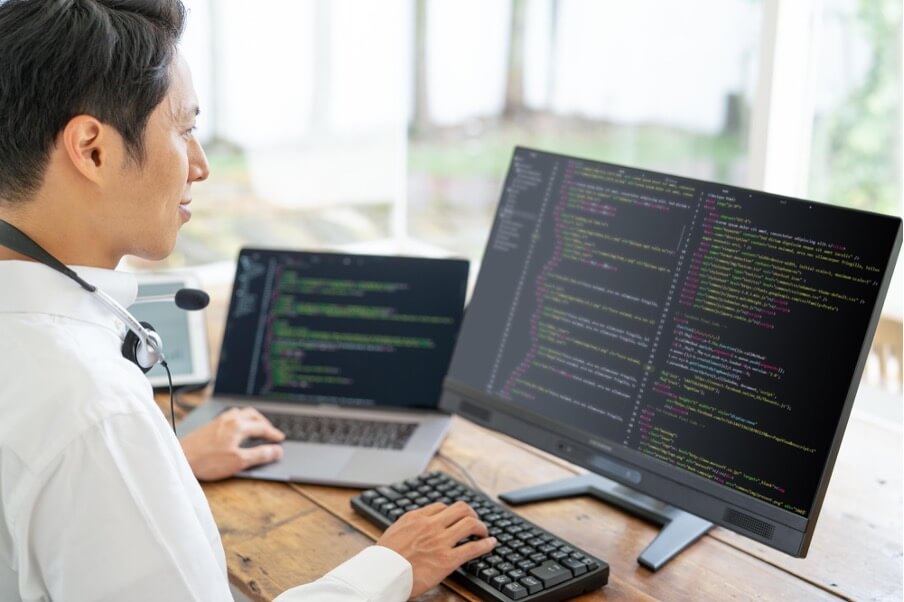 エンジニア副業土日